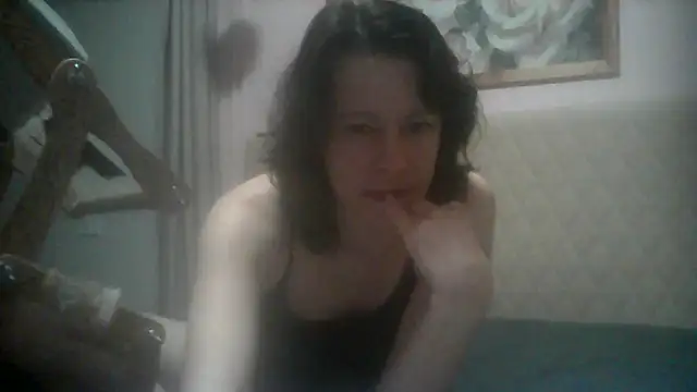 Snapshot of SunElizabeth chatting on 7, 4, 2026 SunElizabeth online show from 7, 4, 2026
