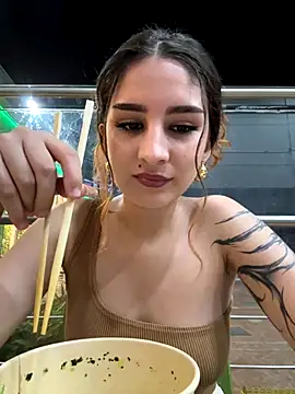 Mon Cherry online show from 19, 9, 2025