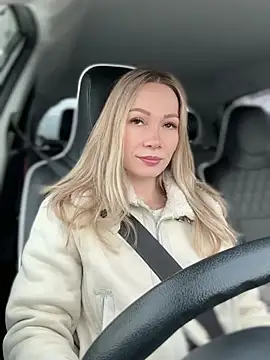 LavenderHot online show from 5, 3, 2025