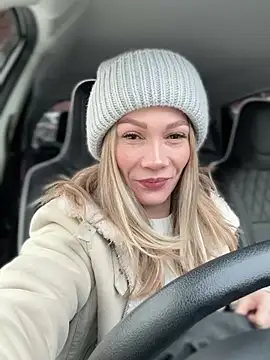 LavenderHot online show from 6, 3, 2025