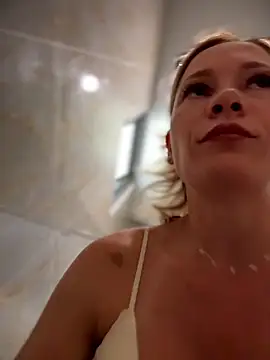 LavenderHot online show from 6, 4, 2026