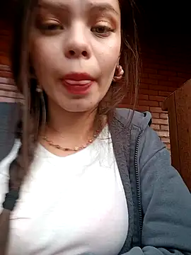 Violeta 12- online show from 12, 12, 2024