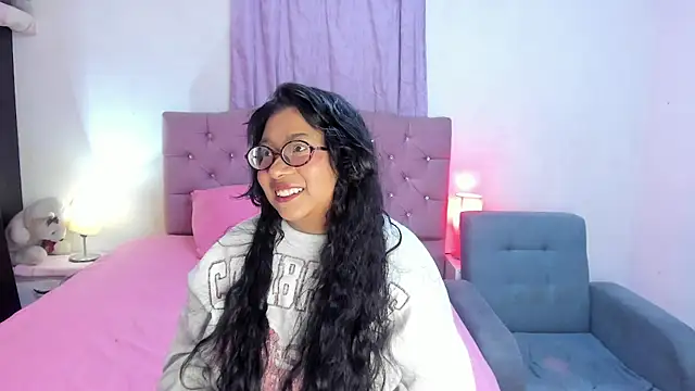 Latinabombsheell online show from 8, 7, 2026