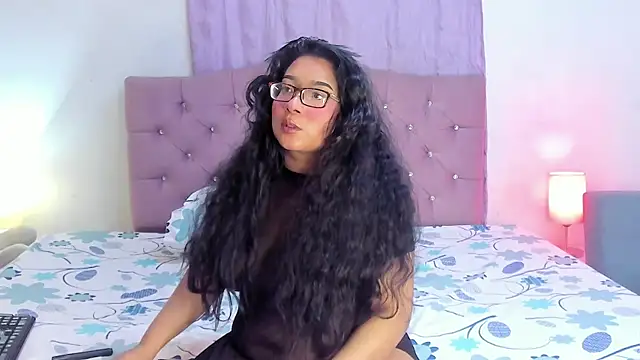 Latinabombsheell online show from 26, 7, 2026