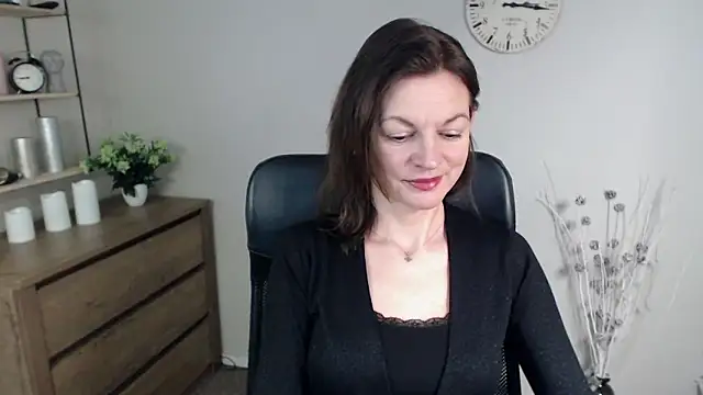 Snapshot of VivianWILD chatting on 9, 1, 2025 VivianWILD online show from 9, 1, 2025