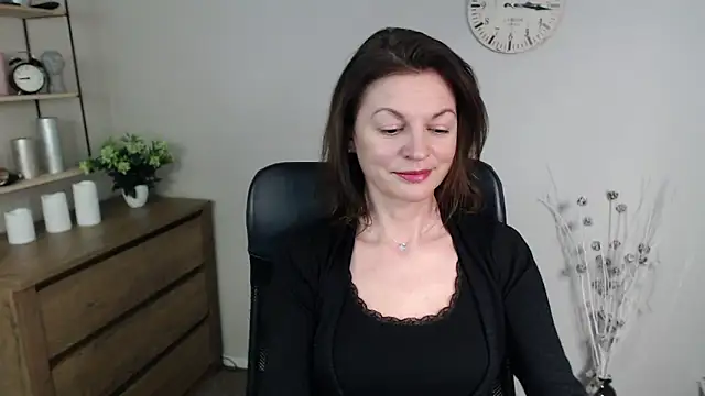 Snapshot of VivianWILD chatting on 9, 1, 2025 VivianWILD online show from 9, 1, 2025