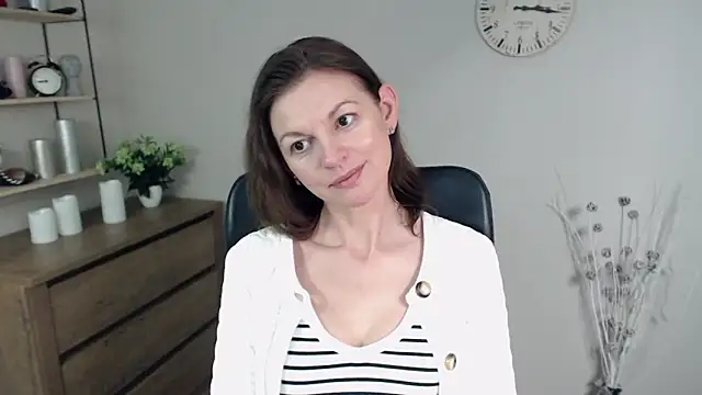 Snapshot of VivianWILD chatting on 17, 1, 2025 VivianWILD online show from 17, 1, 2025