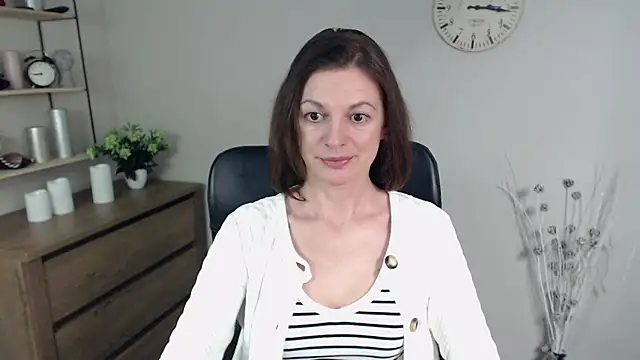 Snapshot of VivianWILD chatting on 17, 1, 2025 VivianWILD online show from 17, 1, 2025