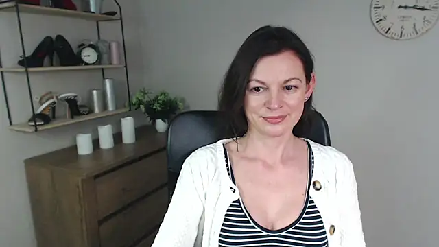 Snapshot of VivianWILD chatting on 30, 1, 2025 VivianWILD online show from 30, 1, 2025