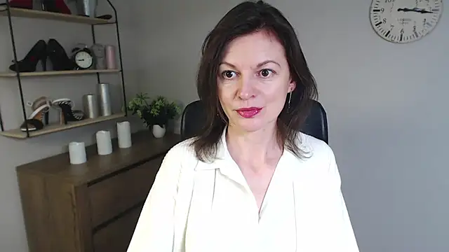 Snapshot of VivianWILD chatting on 3, 2, 2025 VivianWILD online show from 3, 2, 2025