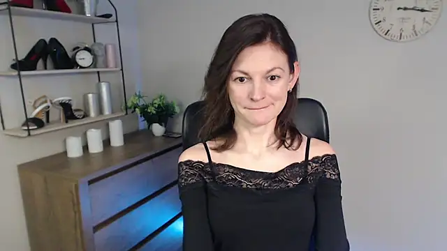 Snapshot of VivianWILD chatting on 6, 2, 2025 VivianWILD online show from 6, 2, 2025