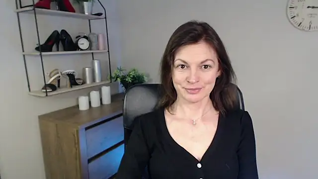 Snapshot of VivianWILD chatting on 12, 2, 2025 VivianWILD online show from 12, 2, 2025