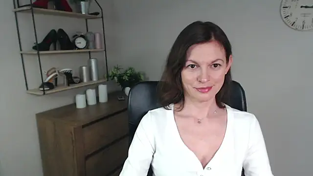 Snapshot of VivianWILD chatting on 13, 2, 2025 VivianWILD online show from 13, 2, 2025