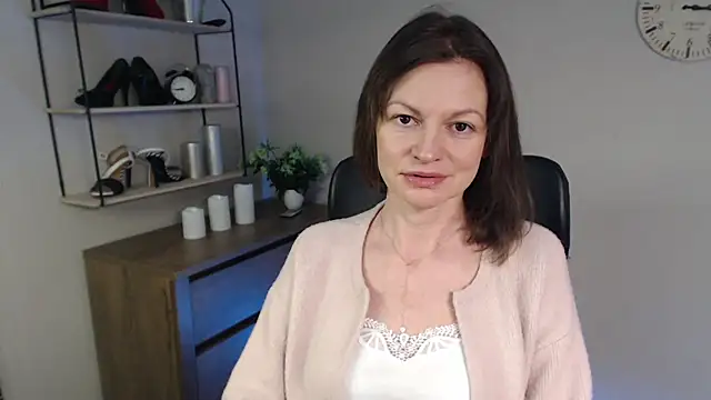 Snapshot of VivianWILD chatting on 17, 2, 2025 VivianWILD online show from 17, 2, 2025