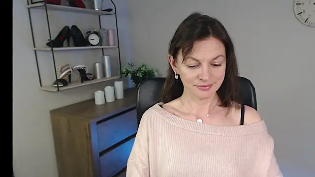 Snapshot of VivianWILD chatting on 20, 2, 2025 VivianWILD online show from 20, 2, 2025