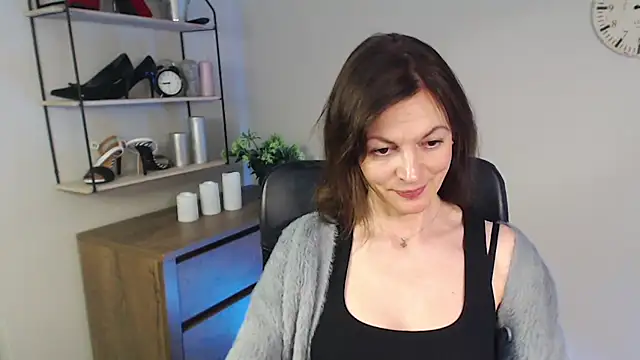 Snapshot of VivianWILD chatting on 21, 2, 2025 VivianWILD online show from 21, 2, 2025