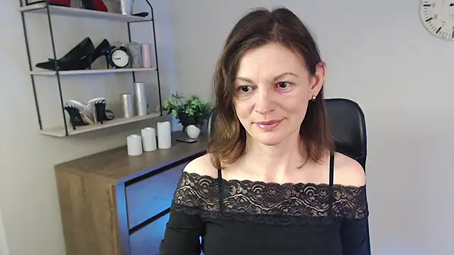 Snapshot of VivianWILD chatting on 24, 2, 2025 VivianWILD online show from 24, 2, 2025