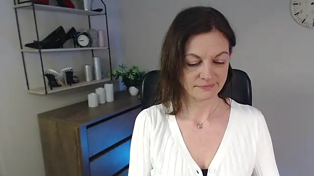 Snapshot of VivianWILD chatting on 25, 2, 2025 VivianWILD online show from 25, 2, 2025