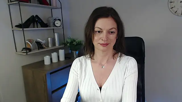 Snapshot of VivianWILD chatting on 25, 2, 2025 VivianWILD online show from 25, 2, 2025