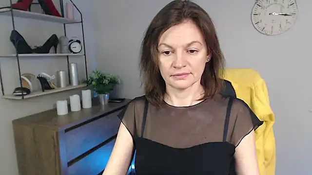 Snapshot of VivianWILD chatting on 4, 3, 2025 VivianWILD online show from 4, 3, 2025