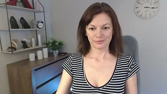 Snapshot of VivianWILD chatting on 7, 3, 2025 VivianWILD online show from 7, 3, 2025