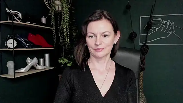 Snapshot of VivianWILD chatting on 14, 3, 2025 VivianWILD online show from 14, 3, 2025