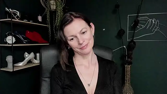 Snapshot of VivianWILD chatting on 14, 3, 2025 VivianWILD online show from 14, 3, 2025