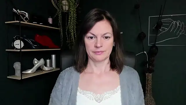 Snapshot of VivianWILD chatting on 15, 3, 2025 VivianWILD online show from 15, 3, 2025