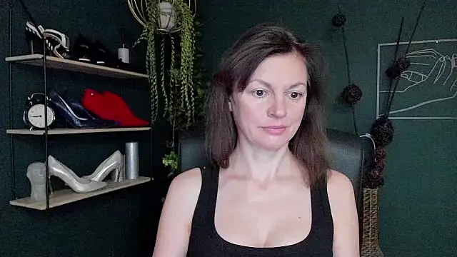 Snapshot of VivianWILD chatting on 18, 3, 2025 VivianWILD online show from 18, 3, 2025