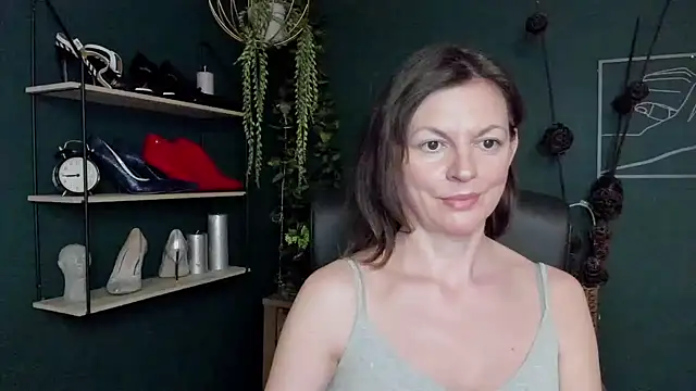 Snapshot of VivianWILD chatting on 20, 3, 2025 VivianWILD online show from 20, 3, 2025