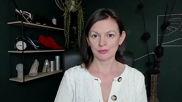 Snapshot of VivianWILD chatting on 21, 3, 2025 VivianWILD online show from 21, 3, 2025