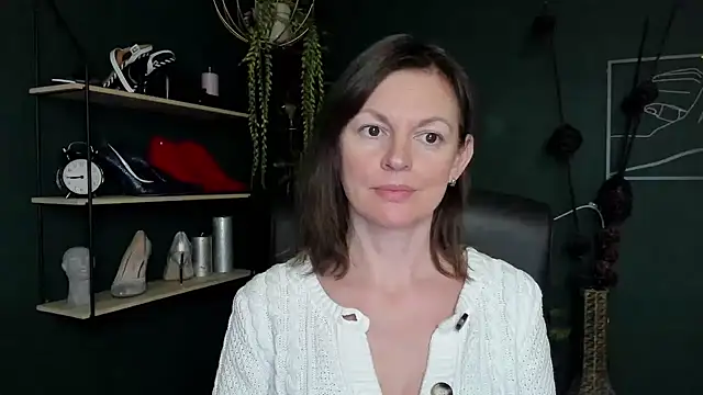 Snapshot of VivianWILD chatting on 21, 3, 2025 VivianWILD online show from 21, 3, 2025