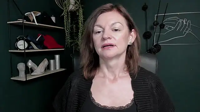 Snapshot of VivianWILD chatting on 17, 9, 2025 VivianWILD online show from 17, 9, 2025