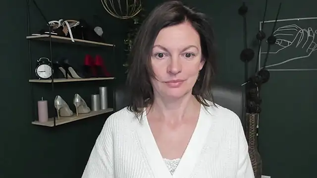 Snapshot of VivianWILD chatting on 26, 9, 2025 VivianWILD online show from 26, 9, 2025