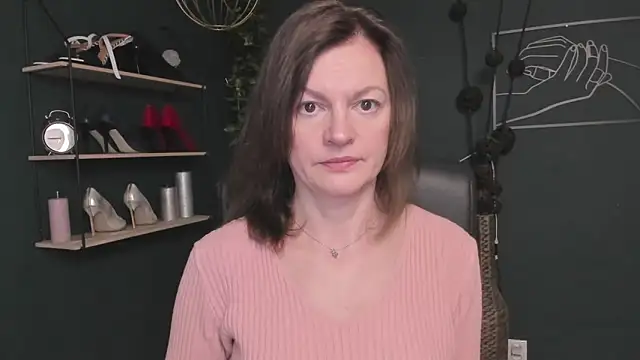 Snapshot of VivianWILD chatting on 15, 10, 2025 VivianWILD online show from 15, 10, 2025