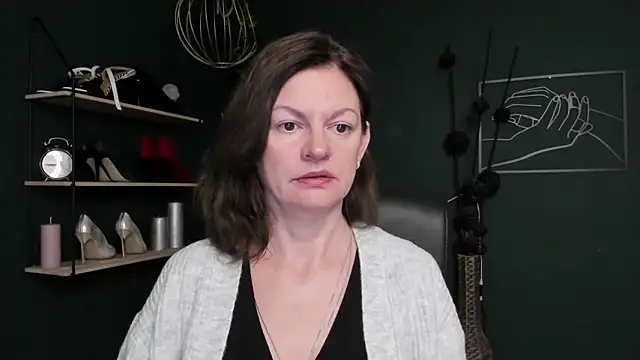 Snapshot of VivianWILD chatting on 20, 10, 2025 VivianWILD online show from 20, 10, 2025