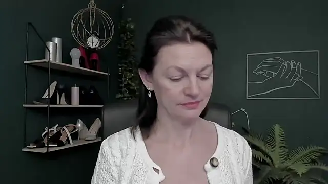 Snapshot of VivianWILD chatting on 18, 12, 2025 VivianWILD online show from 18, 12, 2025