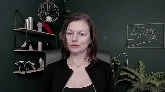 Snapshot of VivianWILD chatting on 15, 1, 2026 VivianWILD online show from 15, 1, 2026