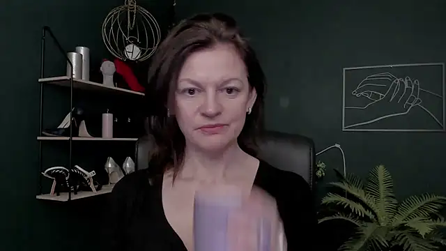 Snapshot of VivianWILD chatting on 16, 1, 2026 VivianWILD online show from 16, 1, 2026