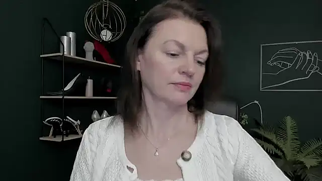 Snapshot of VivianWILD chatting on 13, 2, 2026 VivianWILD online show from 13, 2, 2026