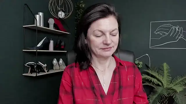 Snapshot of VivianWILD chatting on 24, 2, 2026 VivianWILD online show from 24, 2, 2026