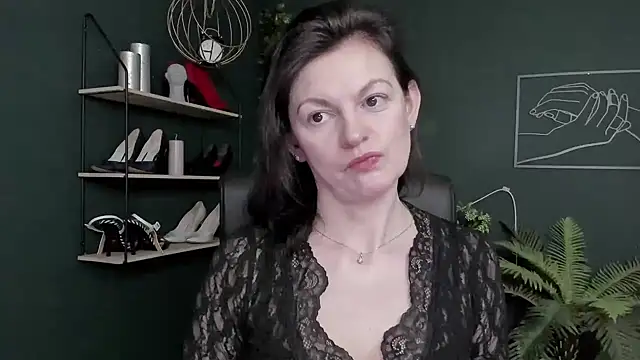 Snapshot of VivianWILD chatting on 27, 2, 2026 VivianWILD online show from 27, 2, 2026