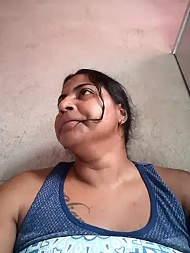 Snapshot of Giselabrunette25 chatting on 3, 3, 2026 Giselabrunette25 online show from 3, 3, 2026