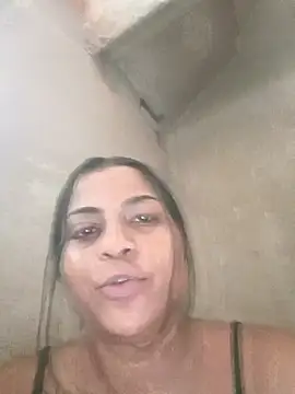 Snapshot of Giselabrunette25 chatting on 1, 4, 2026 Giselabrunette25 online show from 1, 4, 2026