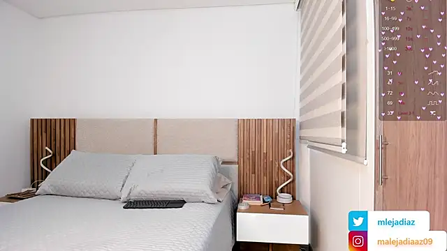 MalejaDiaz  online show from 30, 9, 2025