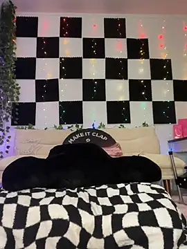 Snapshot of yummyrina chatting on 23, 4, 2026 yummyrina online show from 23, 4, 2026