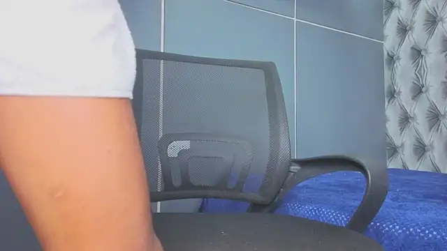 Snapshot of Hilary-banks chatting on 9, 1, 2026 Hilary-banks online show from 9, 1, 2026