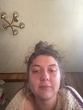 Snapshot of itzcheyduh chatting on 27, 2, 2026 itzcheyduh online show from 27, 2, 2026