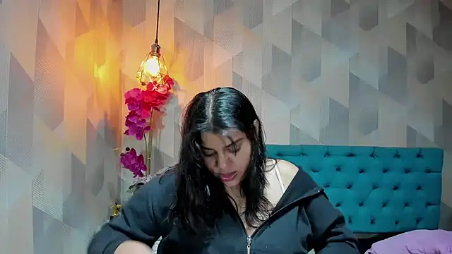 LindaBreeS online show from 1, 2, 2026