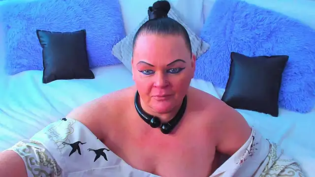 Snapshot of MilanaBiegert chatting on 9, 2, 2025 MilanaBiegert online show from 9, 2, 2025